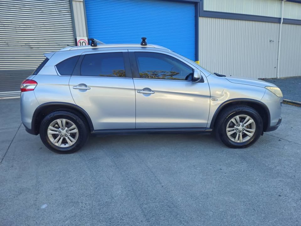 2014 puegot wgn 5.jpg